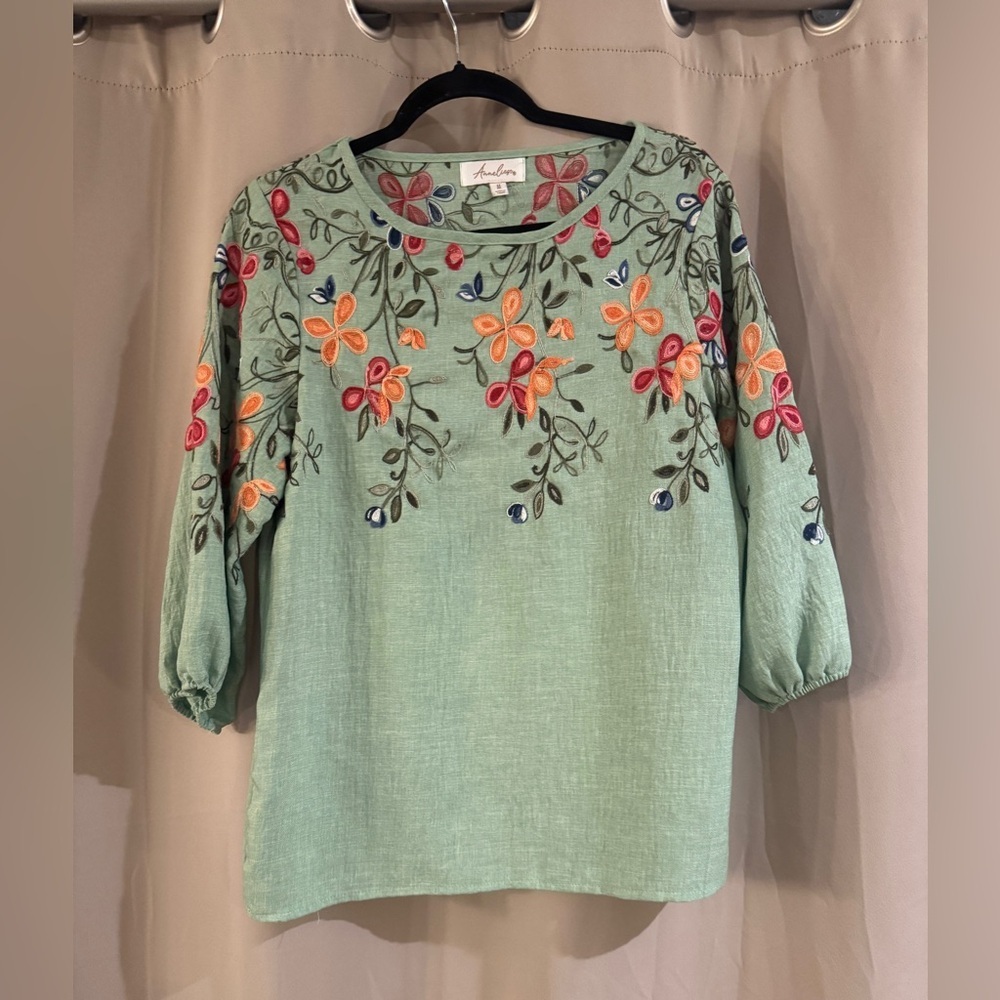 Auneliege  Green Floral Embroidered Blouse
